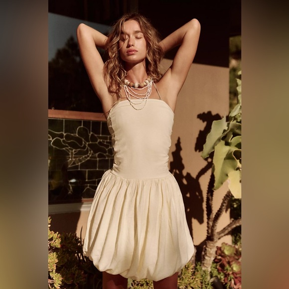 Free People Dresses & Skirts - Free People Beach Asia Convertible Mini Skirt/Tube Dress